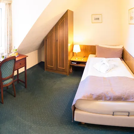 Cityline Klassik Altstadt מלון 3*