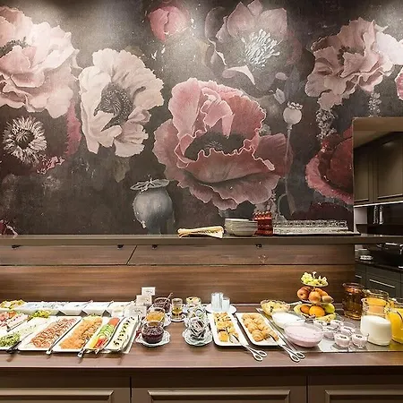 Отель Cityline Klassik Altstadt 3*