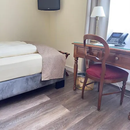 Cityline Klassik Altstadt מלון 3*