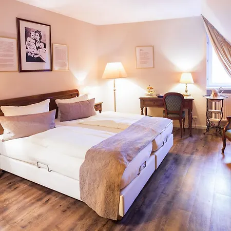 Cityline Klassik Altstadt Hotel 3*