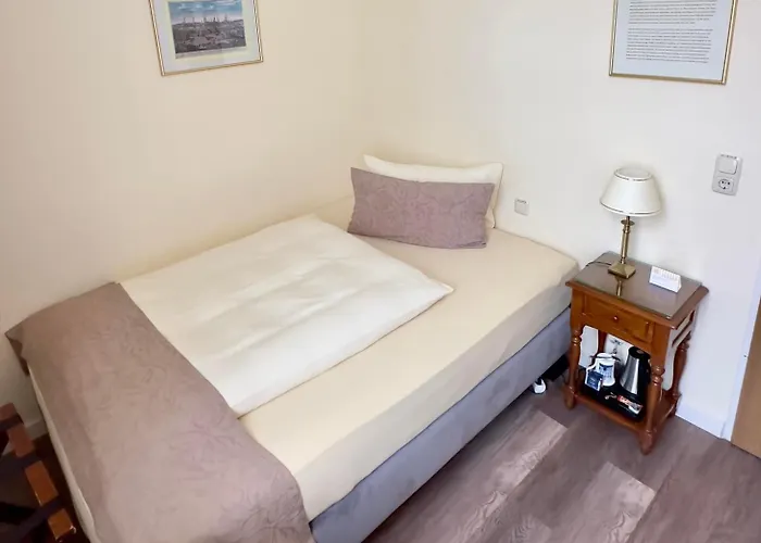 Hotel Cityline Klassik Altstadt 3*