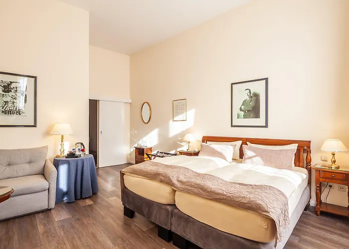 Cityline Klassik Altstadt Hotel 3*